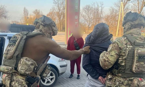 Поліцейські Вінниччини ліквідували дві схеми незаконного переправлення через кордон